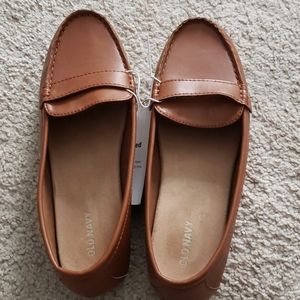 Old Navy brown tan loafers